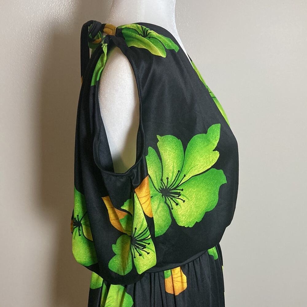 New Adorable and Sexy Boutique Island Flower Jumpsuit Sz M - Picture 6 of 9